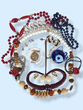 FREYA - Vintage Jewelry Lot - 065